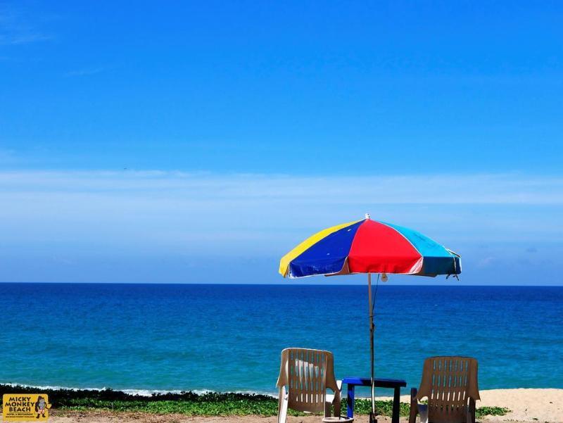 Micky Monkey Beach At Maikhao Beach Otel Mai Khao Dış mekan fotoğraf